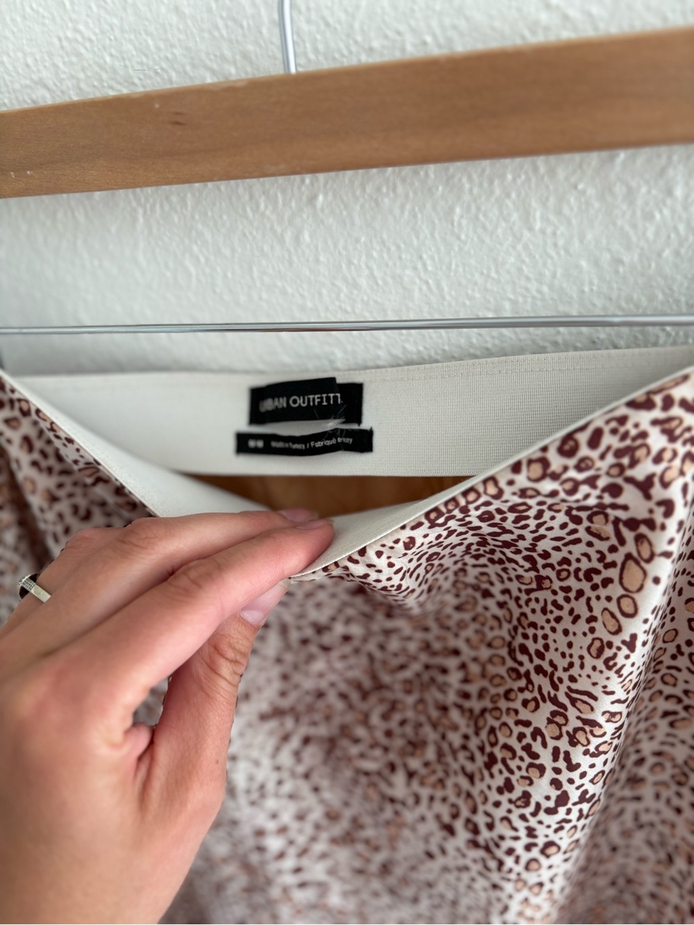 Urban Outfitters Brown Leopard-Print Midi Skirt - Picture 6 of 10